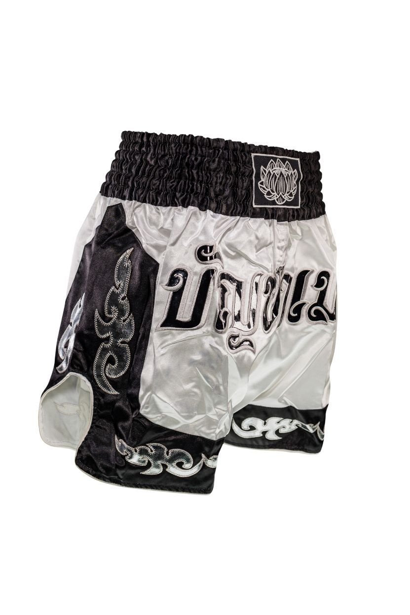 Buakaw Shorts BFG3-1 WHITE BLACK - SUPER EXPORT SHOP