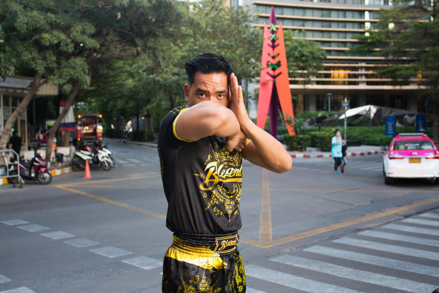 Blegend Muay Thai T-shirt Gold Tiger